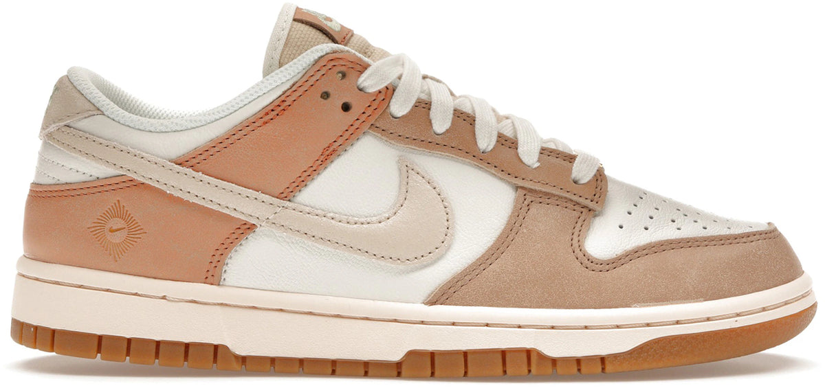 Nike Dunk Low SE Australia (Women's)